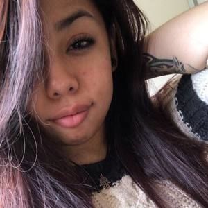 Meet your Posher, Adriana